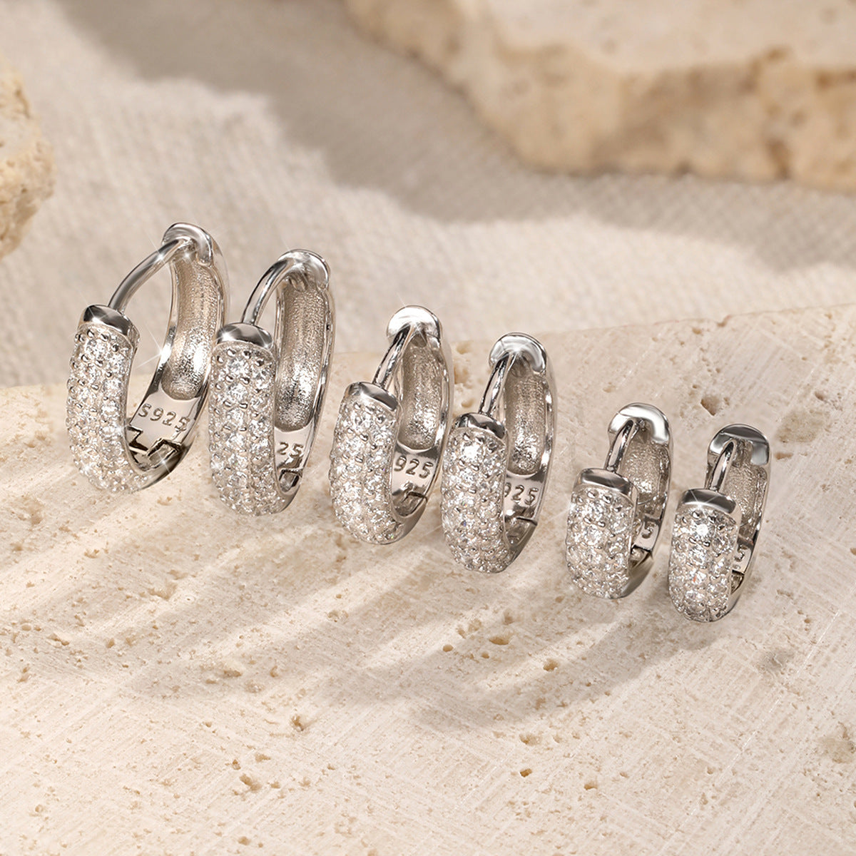 Three-row Drill Wide Face Circle Ear Clip Retro High-grade Sterling Silver Stud Earrings