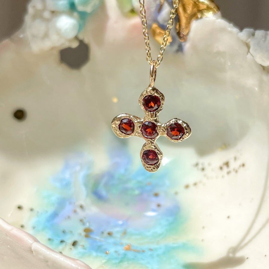 Light Luxury Floral Cross Pendant – Elegant Zircon Necklace