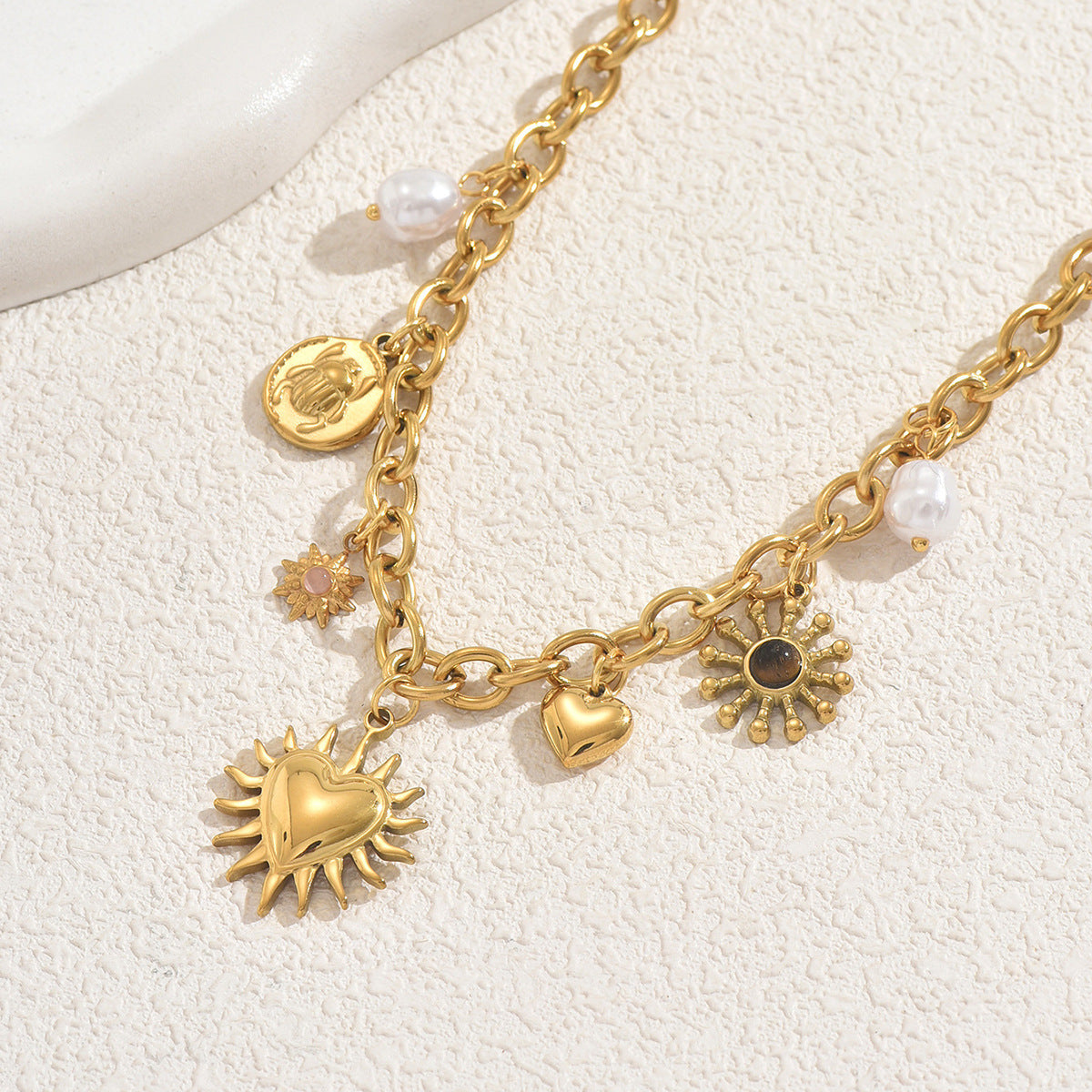 Gold Pearl Pendant Necklace – Elegant Charm Jewelry