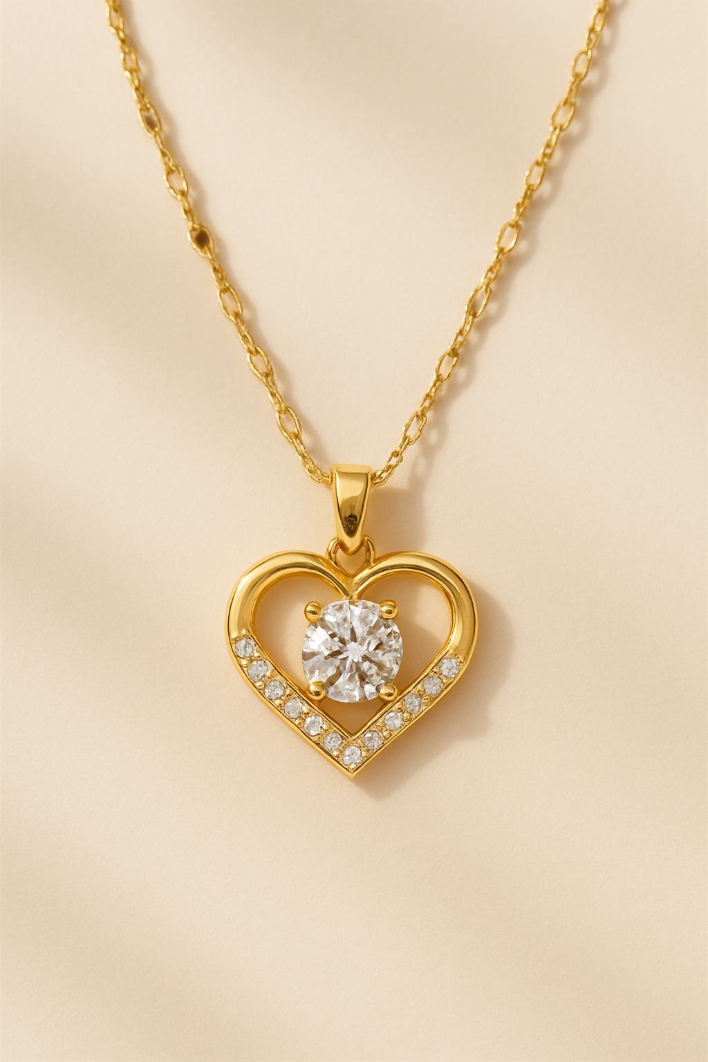 Soft Heart Necklace - studio