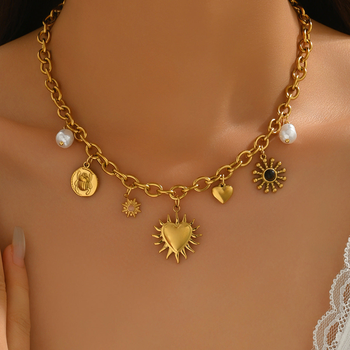 Gold Pearl Pendant Necklace – Elegant Charm Jewelry