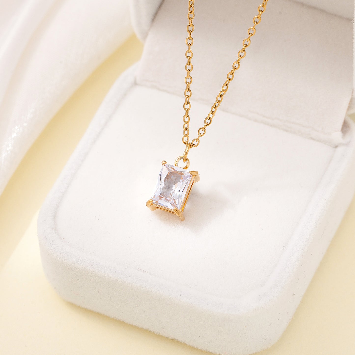 Elegant Square Pendant Necklace – Gold Plated Jewelry for Women